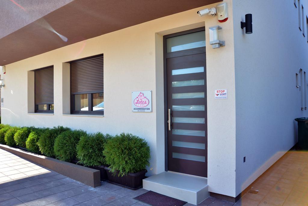Ni Lotos Depandans酒店 外观 照片